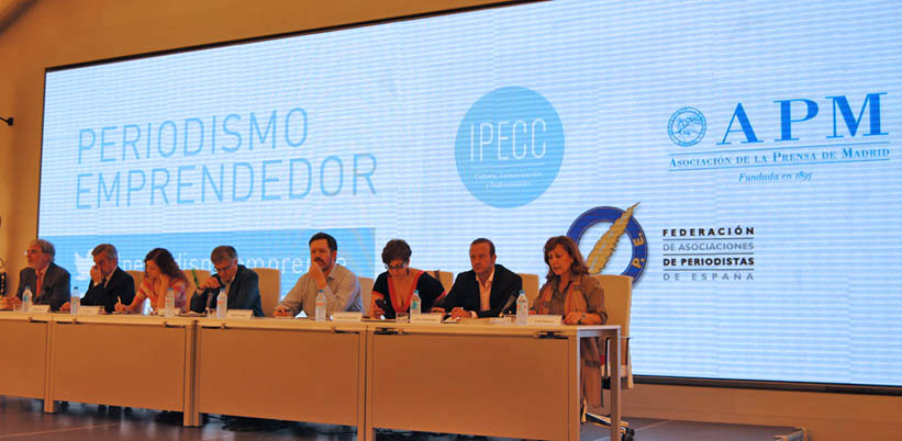 Ponentes de la mesa redonda 'Periodismo emprendedor'. Foto: APM
